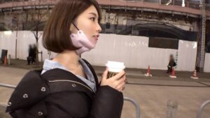 「主人には言っていません・・・。」元地方局勤務の人妻が応募！激しくしてほしいと願う人妻に容赦なく激ピストン！ マ●コから溢れ飛ぶ愛液！床一面びしょ濡れになるほどの変態さ！【初撮り】ネットでAV応募→AV体験撮影 2155