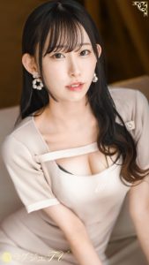 【彼氏がいてもAVには出ます】天然美巨乳のFカップに、目を疑うほどの神クビレ。誰もが心を奪われる最強スレンダー美BODYが初対面の男の肉棒に、美しい裸体を振るわせ乱れイク姿はまさに芸術です。【浮気密会】  ラグジュTV 1859
