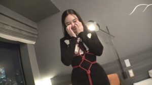 縛られるの大好き？東京タワースレンダーボディ！！【れな 32歳】 鉄骨のようにロープを縛り上げて興奮する変態女！！ 圧倒的美脚からの立ちバックが最高！ 【初撮り】ネットでAV応募→AV体験撮影 2572